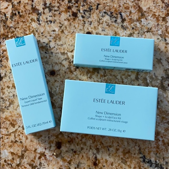 Estée Lauder bundle FLASH SALE 💥 - Picture 2 of 2